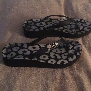 Guess flip-flops with 1 inch heel